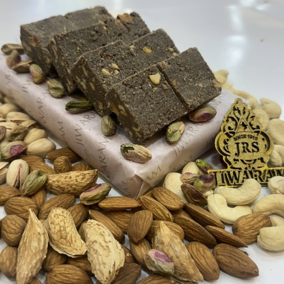 buy return gifts for baby shower and announcements, Mithai, buy online premium sweets gift for wedding, buy online premium sweets online gifting boxes for corporate, order premium gift hampers mithai and wedding gifts, dry fruit boxes for wedding and engagement announcement